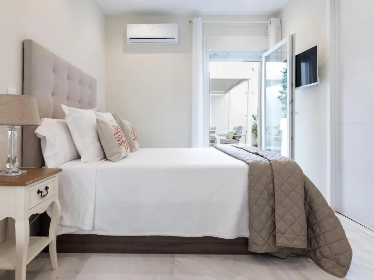 Apartamento Bajo Con Jardin En Marbella Centro