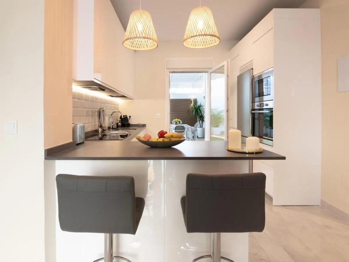 Apartamento Bajo Con Jardin En Marbella Centro