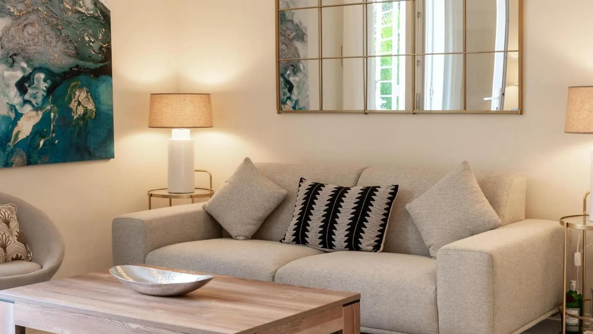 Apartamento Bajo Con Jardin En Marbella Centro Apartment