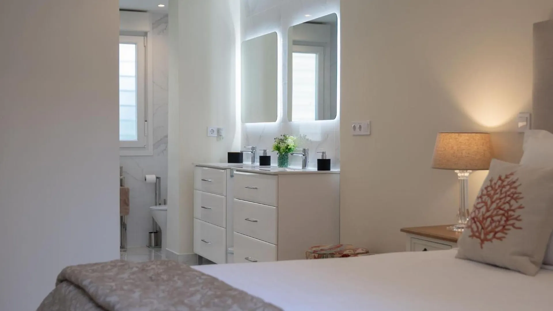 Apartamento Bajo Con Jardin En Marbella Centro España