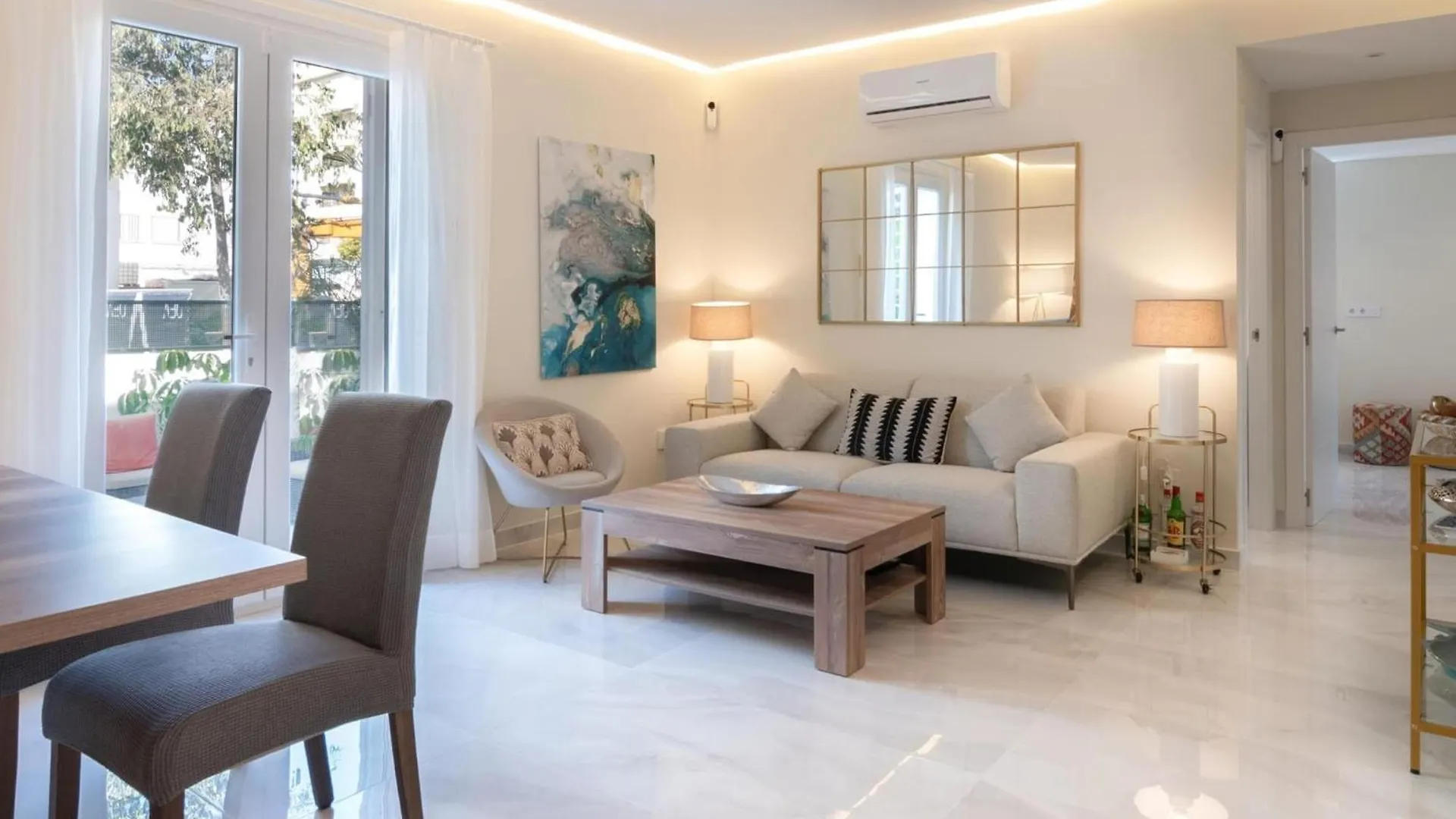 Apartamento Bajo Con Jardin En Marbella Centro