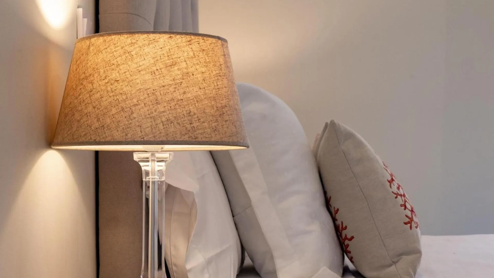 Apartamento Bajo Con Jardin En Marbella Centro contacts