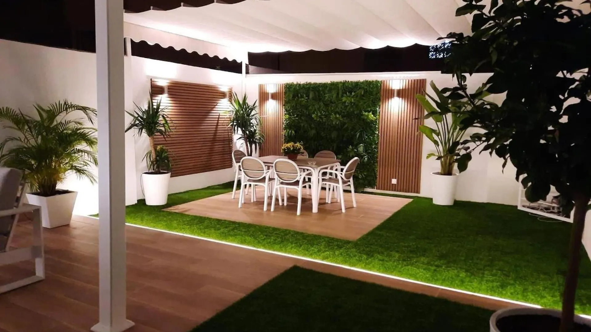 Apartamento Bajo Con Jardin En Marbella Centro España
