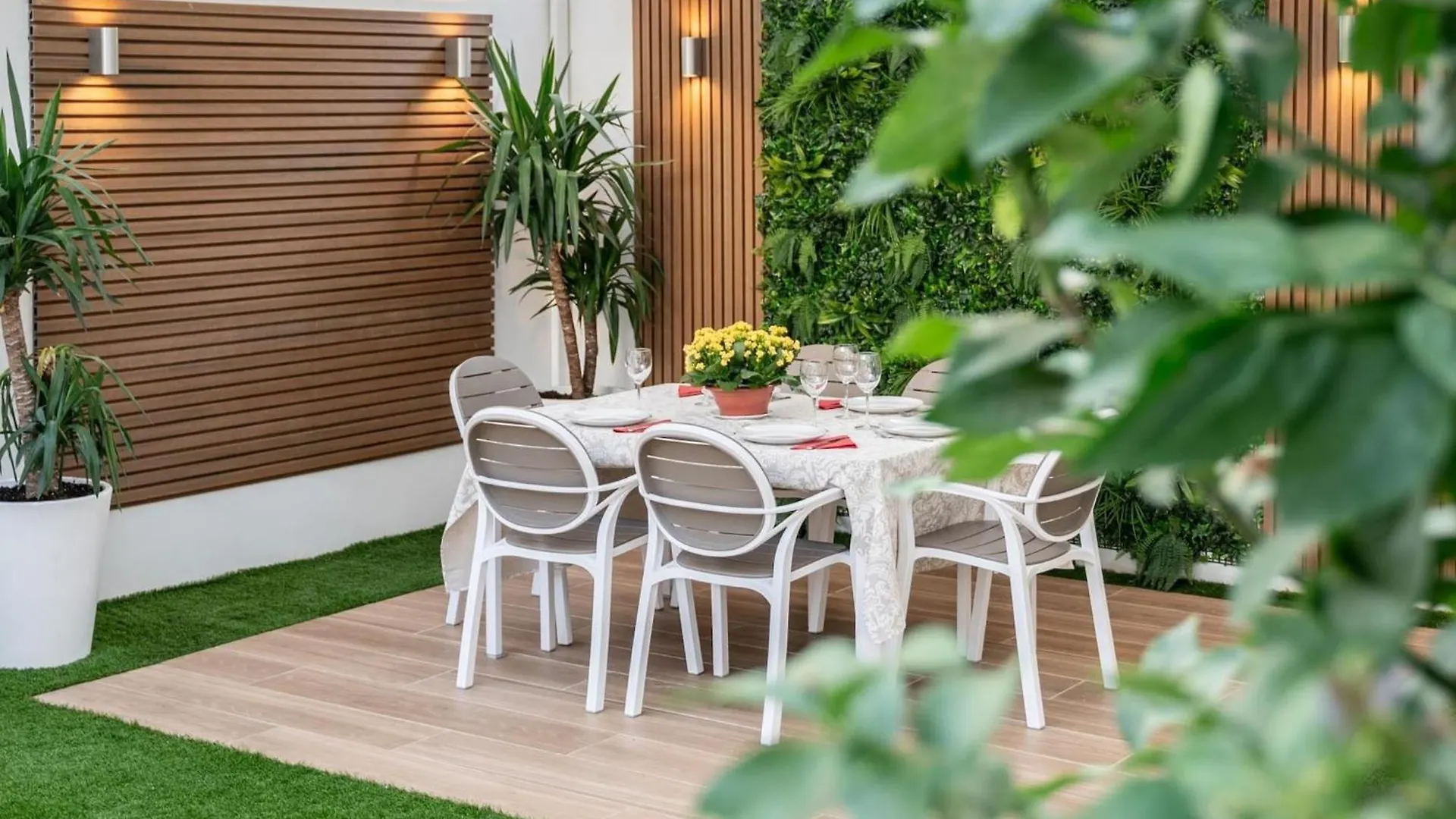 Apartamento Bajo Con Jardin En Marbella Centro 0*,  España